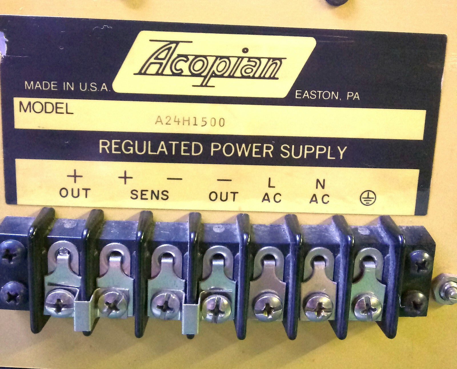 1 USED ACOPIAN A24H1500 REGULATED POWER SUPPLY ***MAKE OFFER***