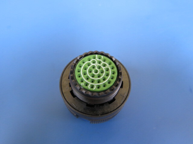 SOURIAU D38999/26ZD35SN Qty of 1 per Lot 37 Position Circular Connector Plug
