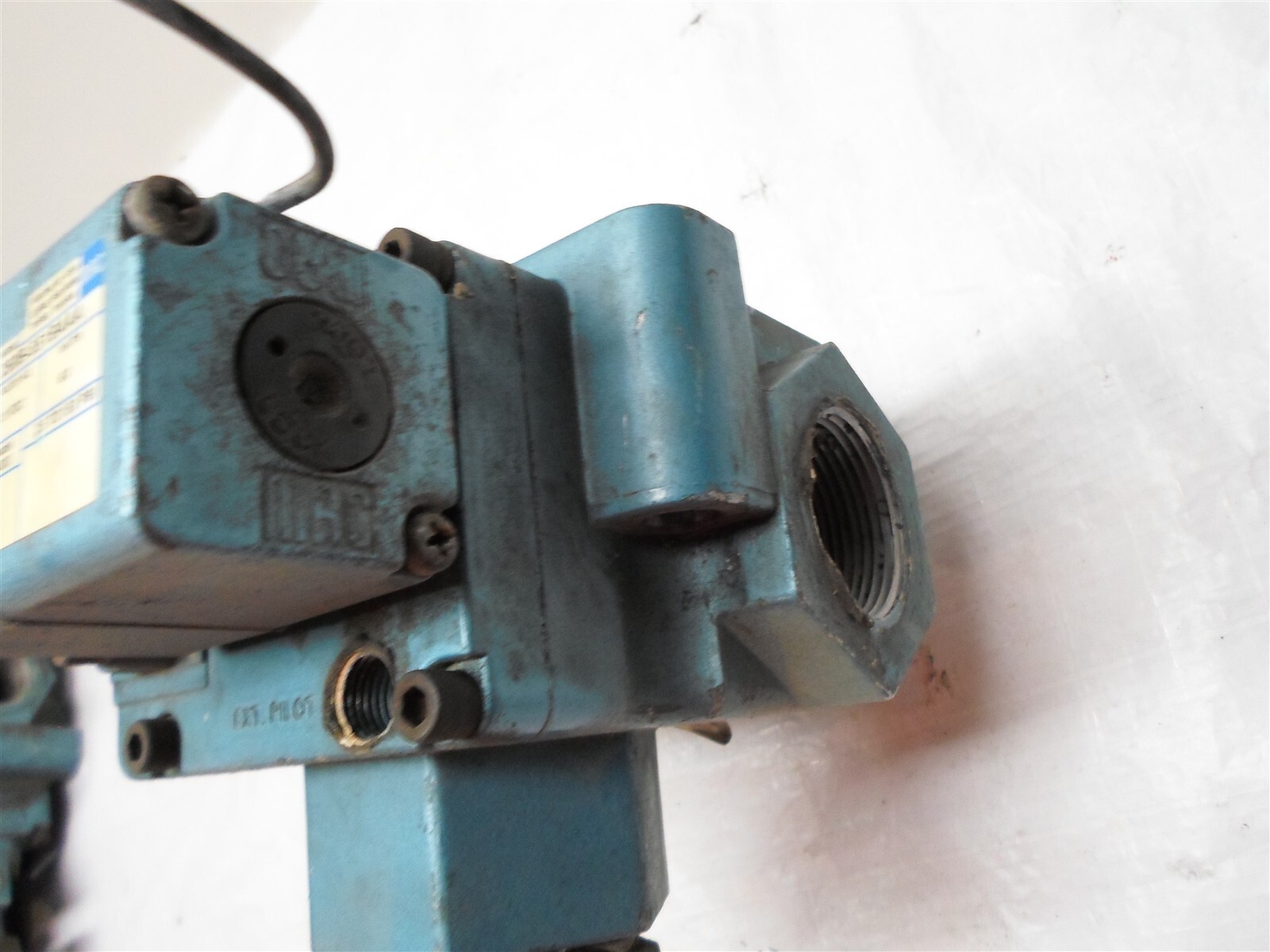 Used: MAC Model 58D-42-551BA, Vac to 150 PSI, With 250B-551BAAA 25-250PSI 12VDC
