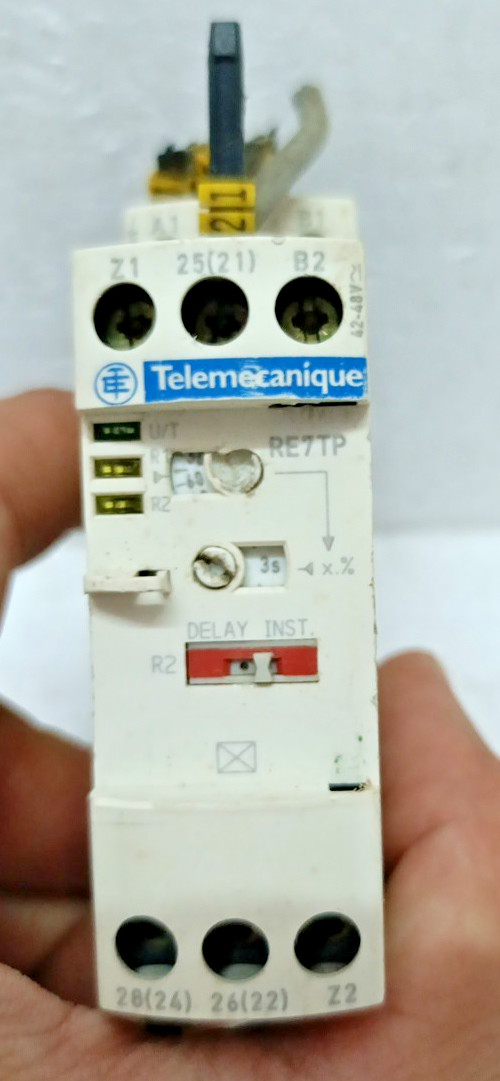Telemecanique RE7TP13BU Schneider RE7TP13BU Used Free Shipping