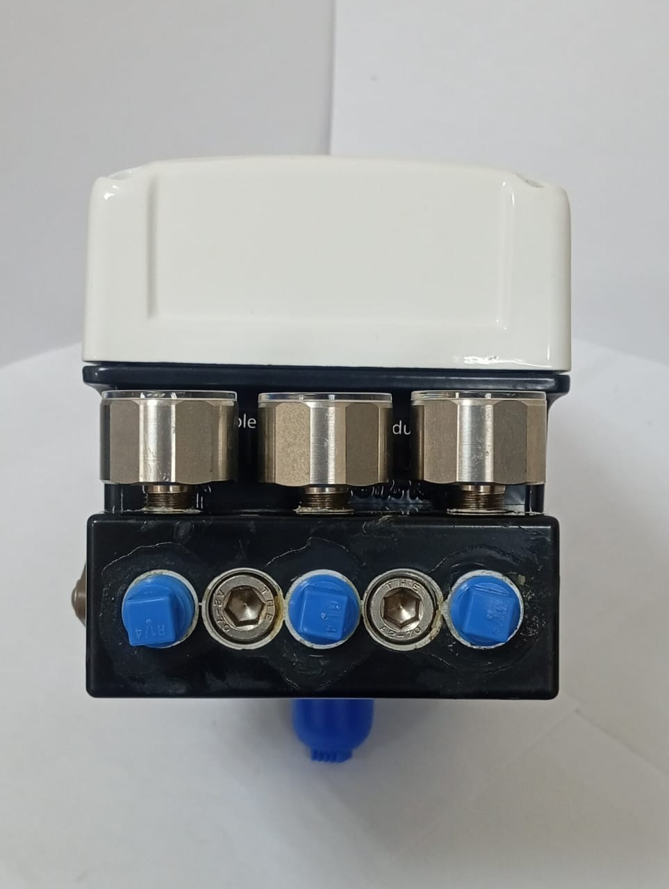 Flowserve / Logix 500MD+ Series / Digital Positioner / 520MD+37-W1D300-GM3-0000