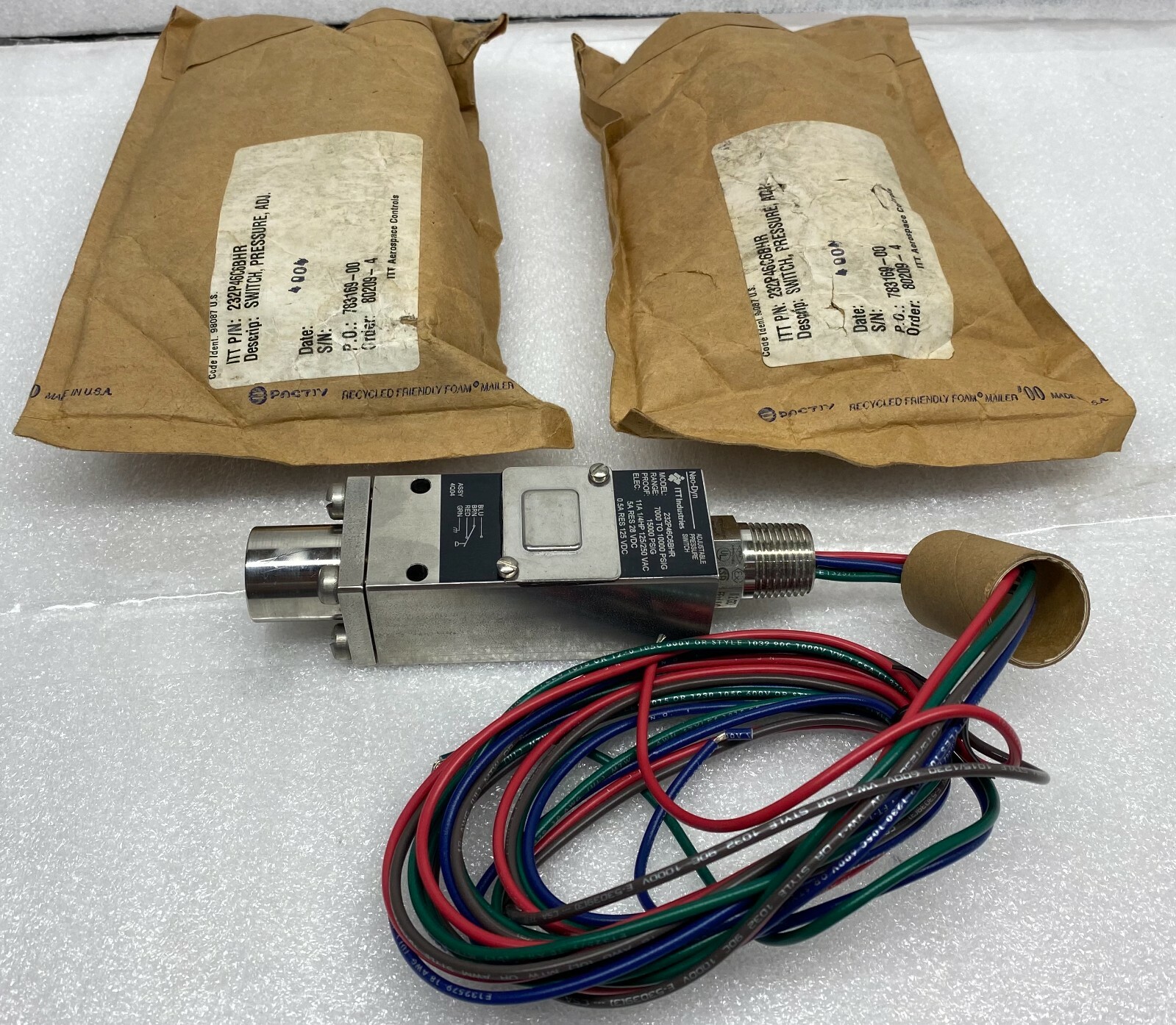 3X NEW ITT NEO-DYN 232P46C6BHR 7000-10000 PSIG ADJUSTABLE PRESSURE SWITCHES