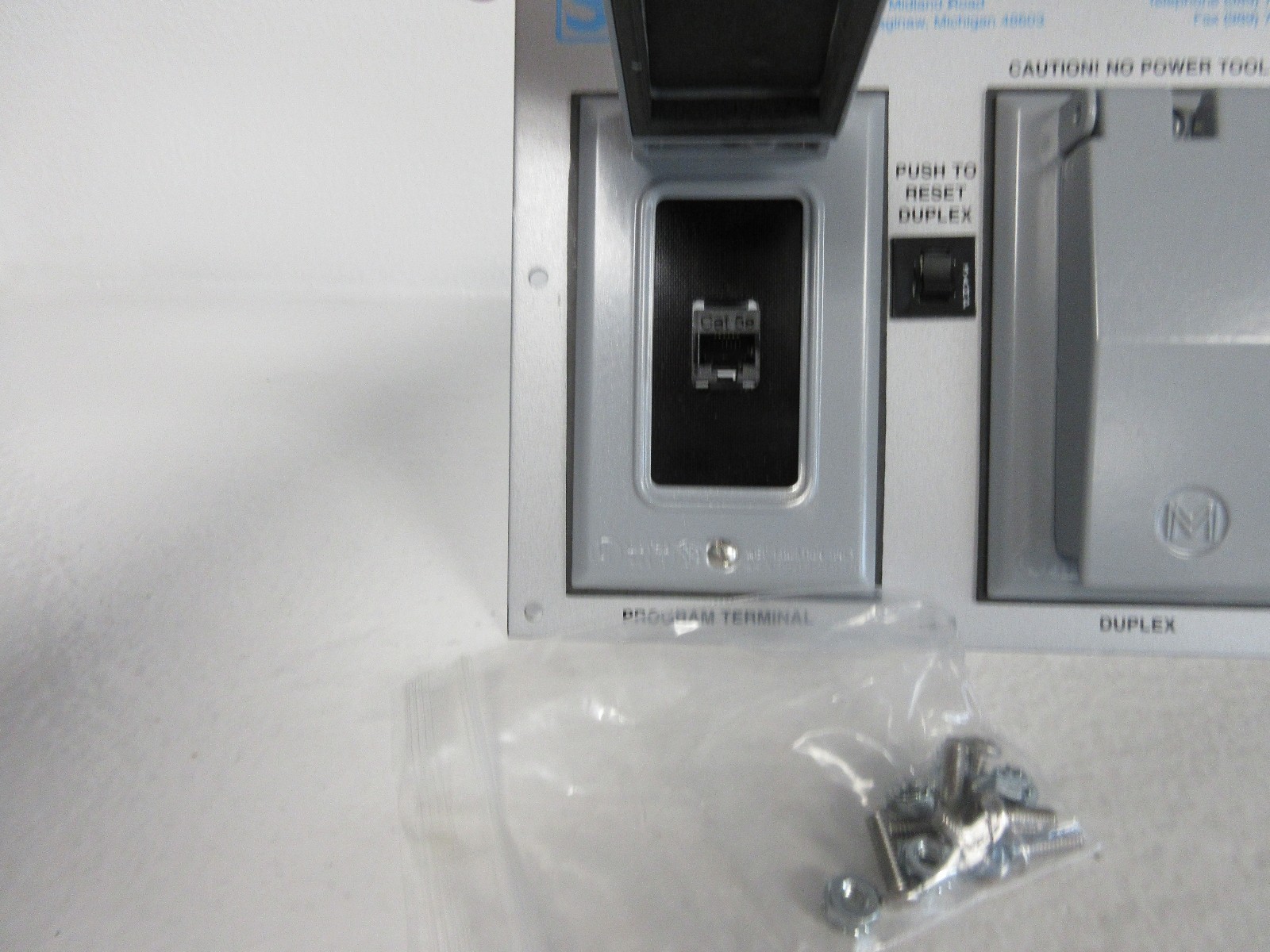 WECO CRBG3-EN-10 NEW TYPE 12 PROGRAM TERMINAL / DUPLEX OUTLET CRBG3EN10