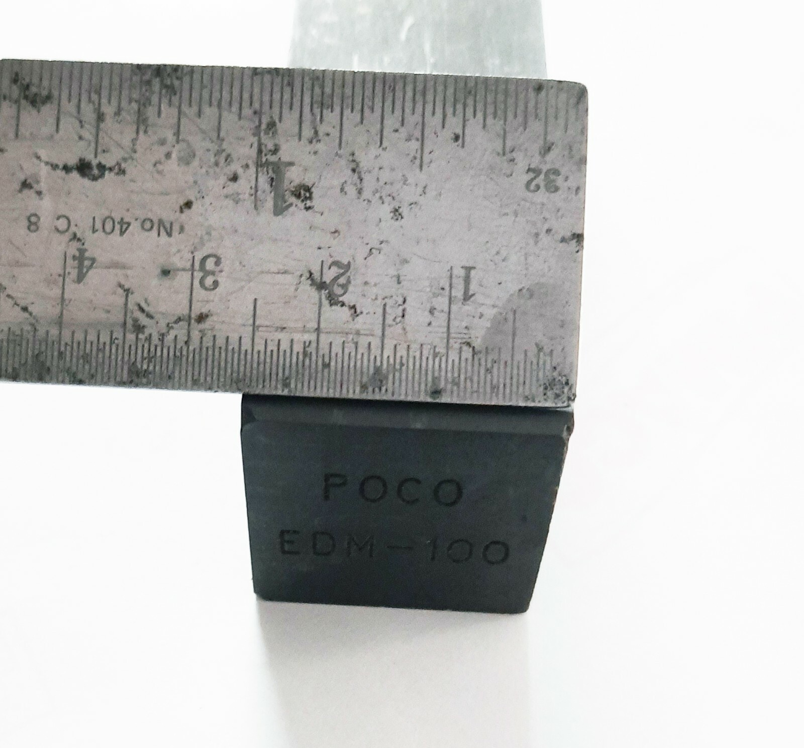 UNOCAL POCO EDM-100 GRAPHITE BLOCK 104 X 26 X 26 mm – NEW – OLD STOCK