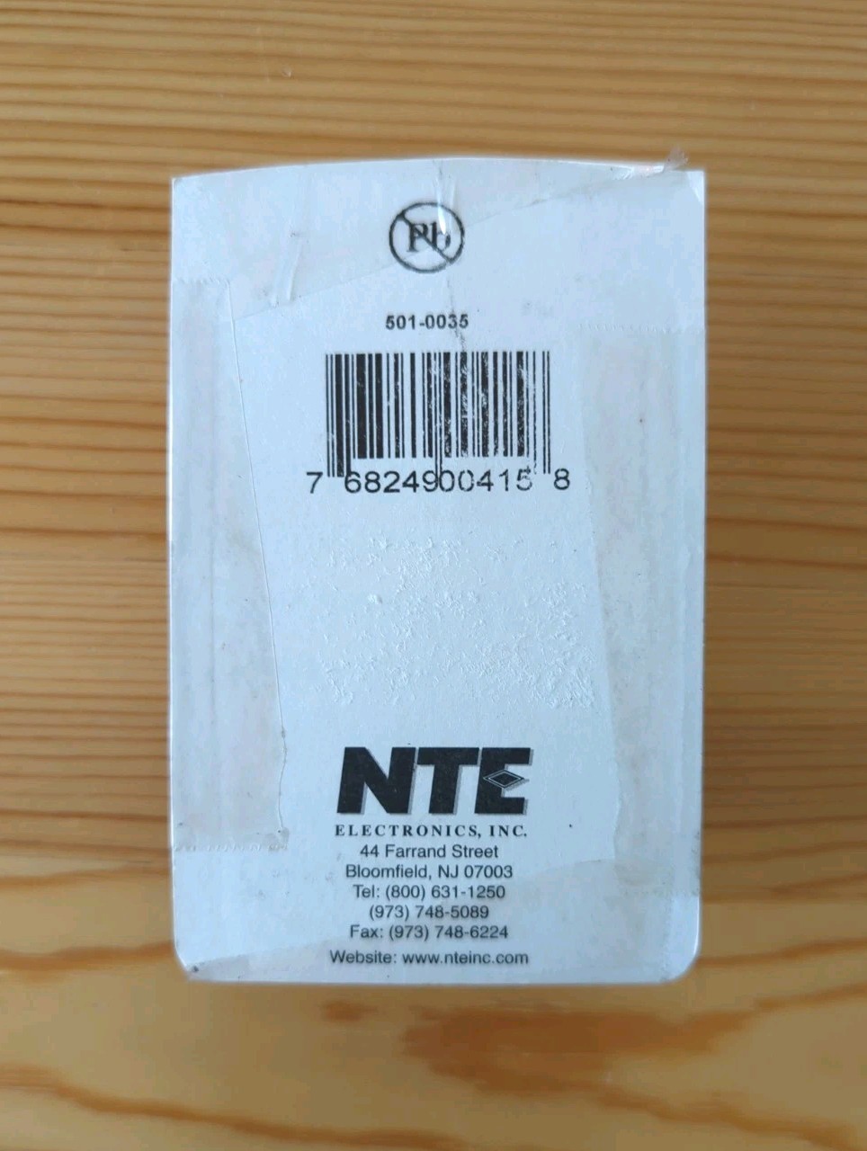 NTE 501-0035 KU2021S64 2K Ohm Single-Turn / Linear Potentiometer 1/4″ x 2″ Shaft