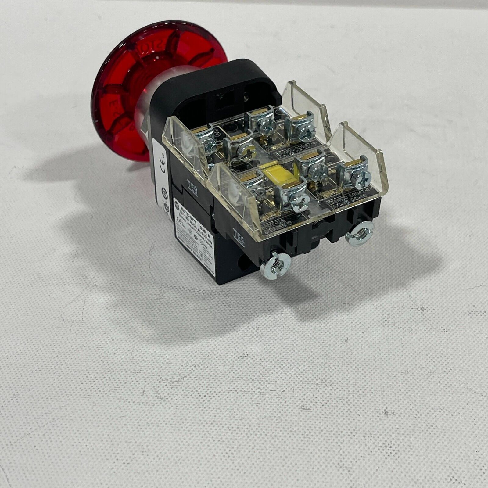 Allen Bradley 800T-FXJEQH2RG1 Push pull 2 Position Red LED Jumbo Mushroom Head