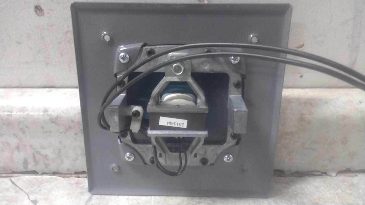 Edwards Signaling 870-N5 120VAC Wall/Flush Mount Vibrating Horn