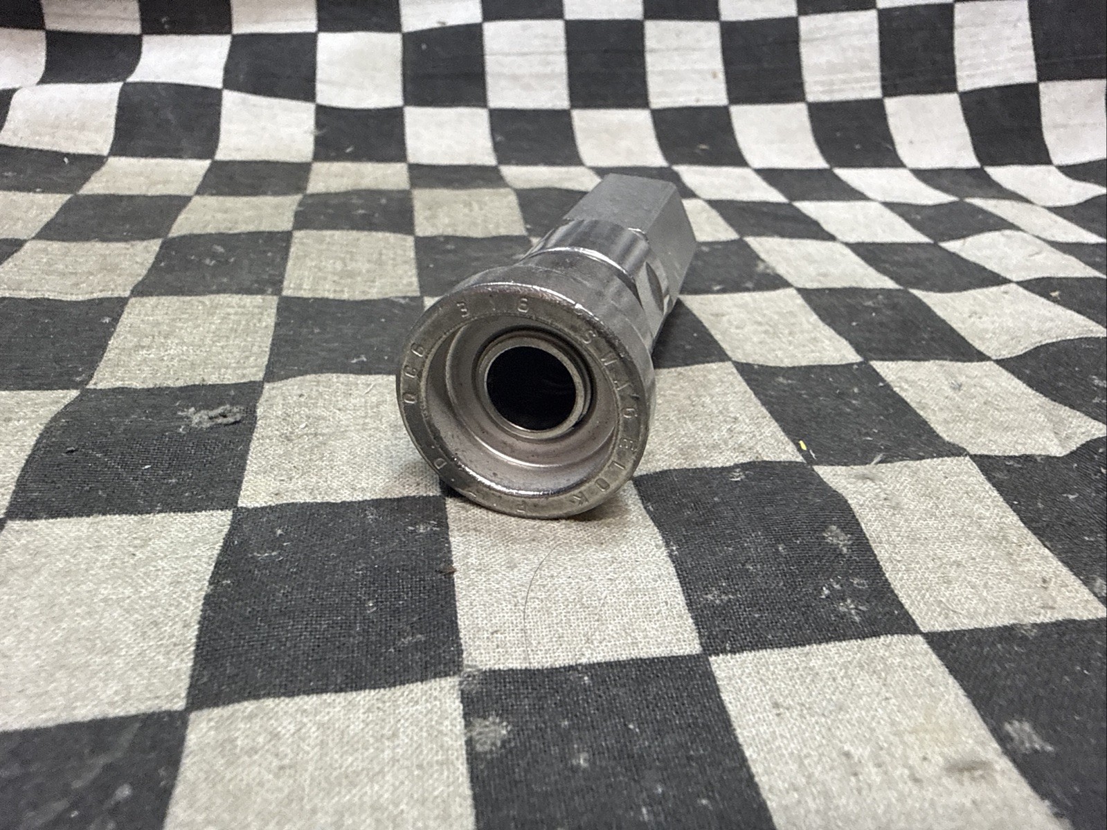 SWAGELOK SS-QC4-B-4PF, SSQC4B4PF, Quick Connect Body 1/4″, SHIPSAMEDAY#ZB70D