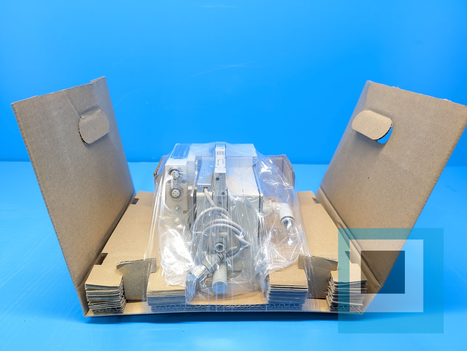 SMC ZZKJ04-01-DUA00180 Fieldbus Vacuum Manifold – NEW OPEN BOX
