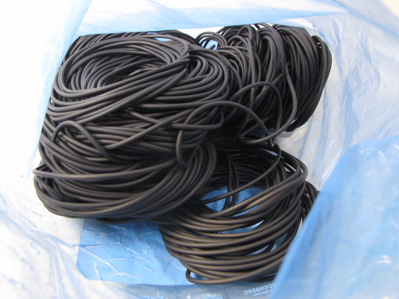 500-pcs Freudenberg 70 EPDM O-Rings 82.22mm x 2.620mm 0049009043 NEW