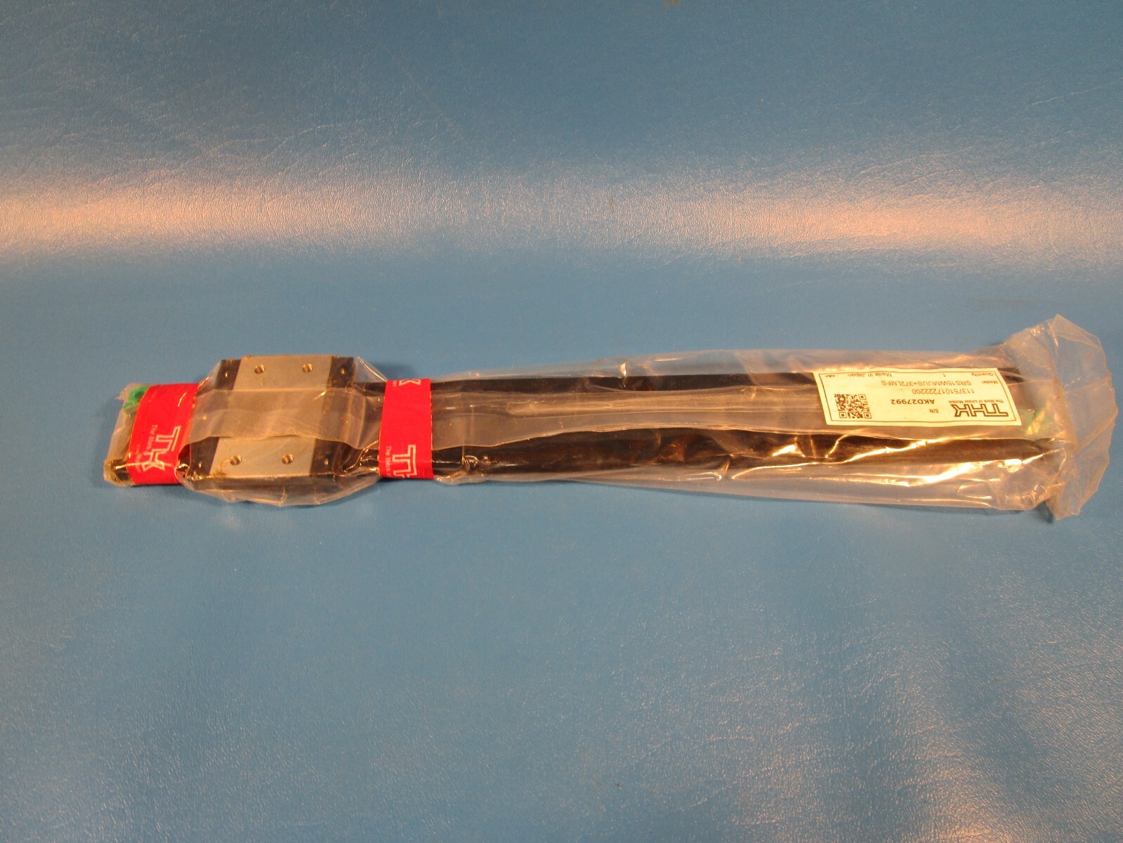 THK SRS15WMUUS+372LMFS, One SRS15WM Linear Guide Block on a 37260mm Rail