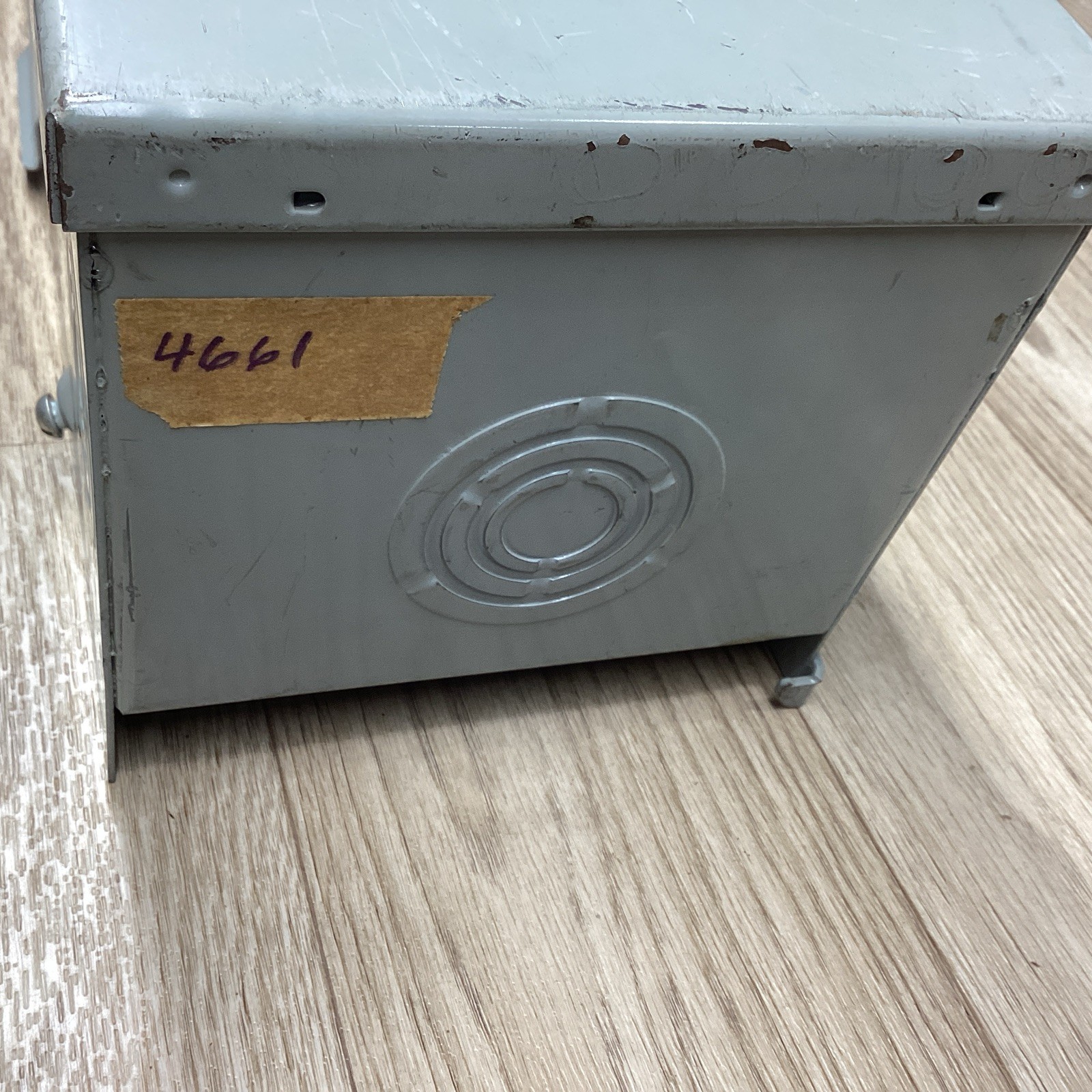 ITE X100 X100-3PB 100AMP 3POLE BUSWAY ENCLOSURE #814E134PR6*CO