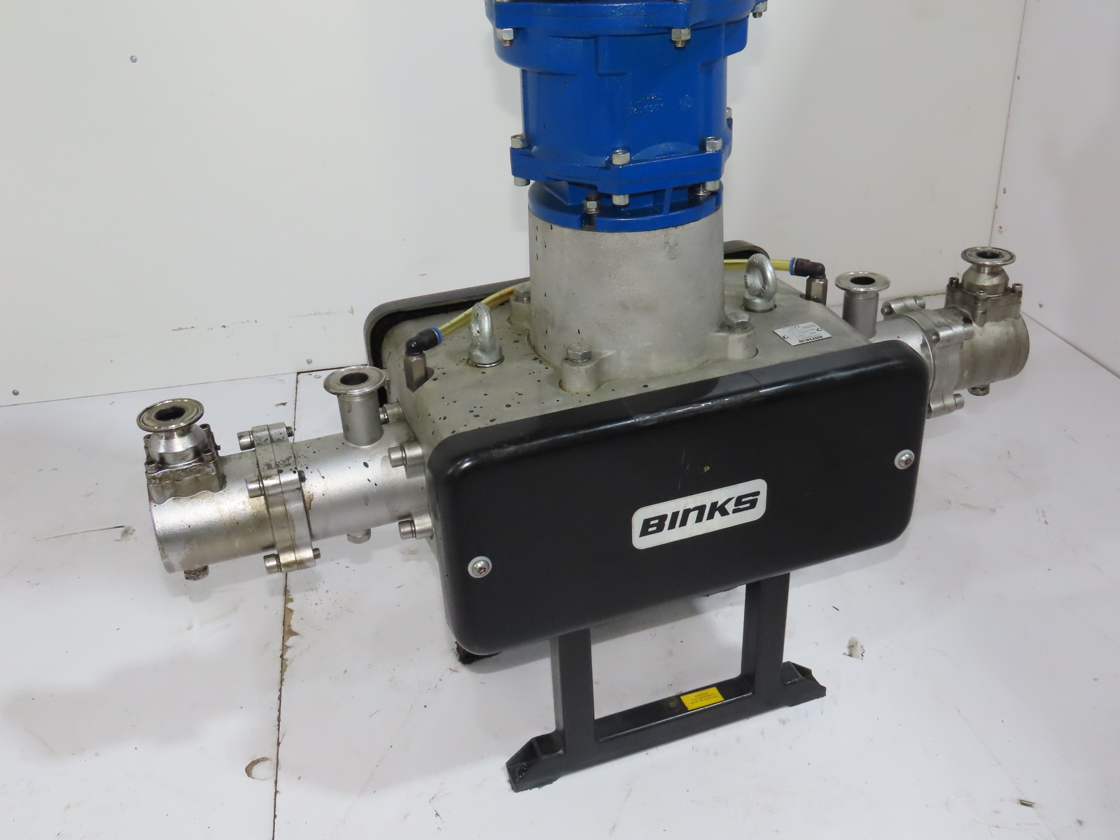 Binks 104018-PKG E2-15 Smart Pump 1HP 3Ph 1″ Ports