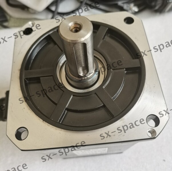 R88M-1M1K520H-S2 100% tested by DHL or FEDEX