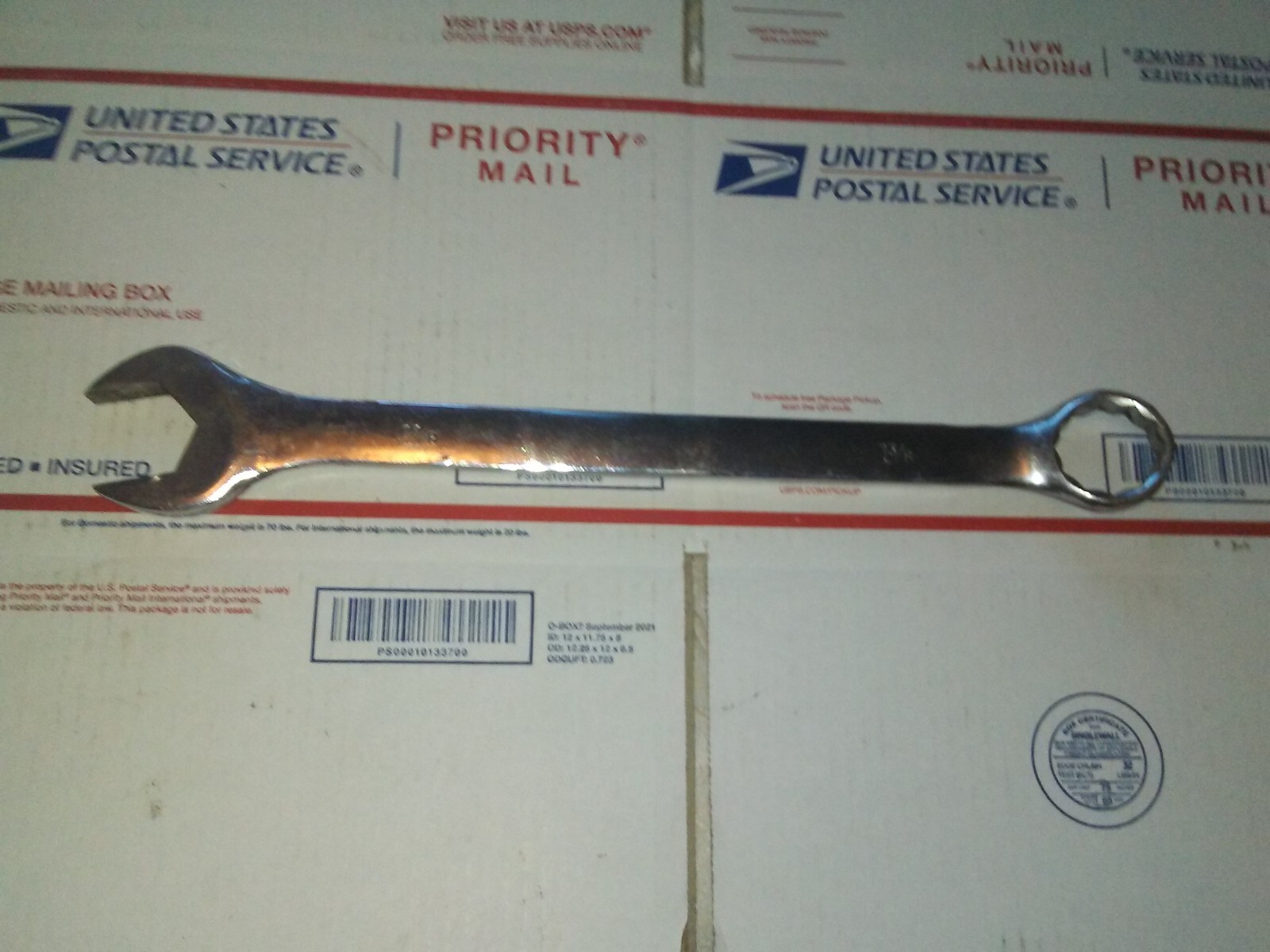 1 3/8 Inch 12 Point Combination Used 16.2 in. long 1.78lbs. 1/2 thick Heavy duty