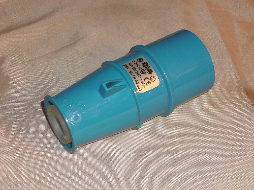 GARO P 316-9 PLUG 16A-9h/200-250V IP44 BS EN 60309