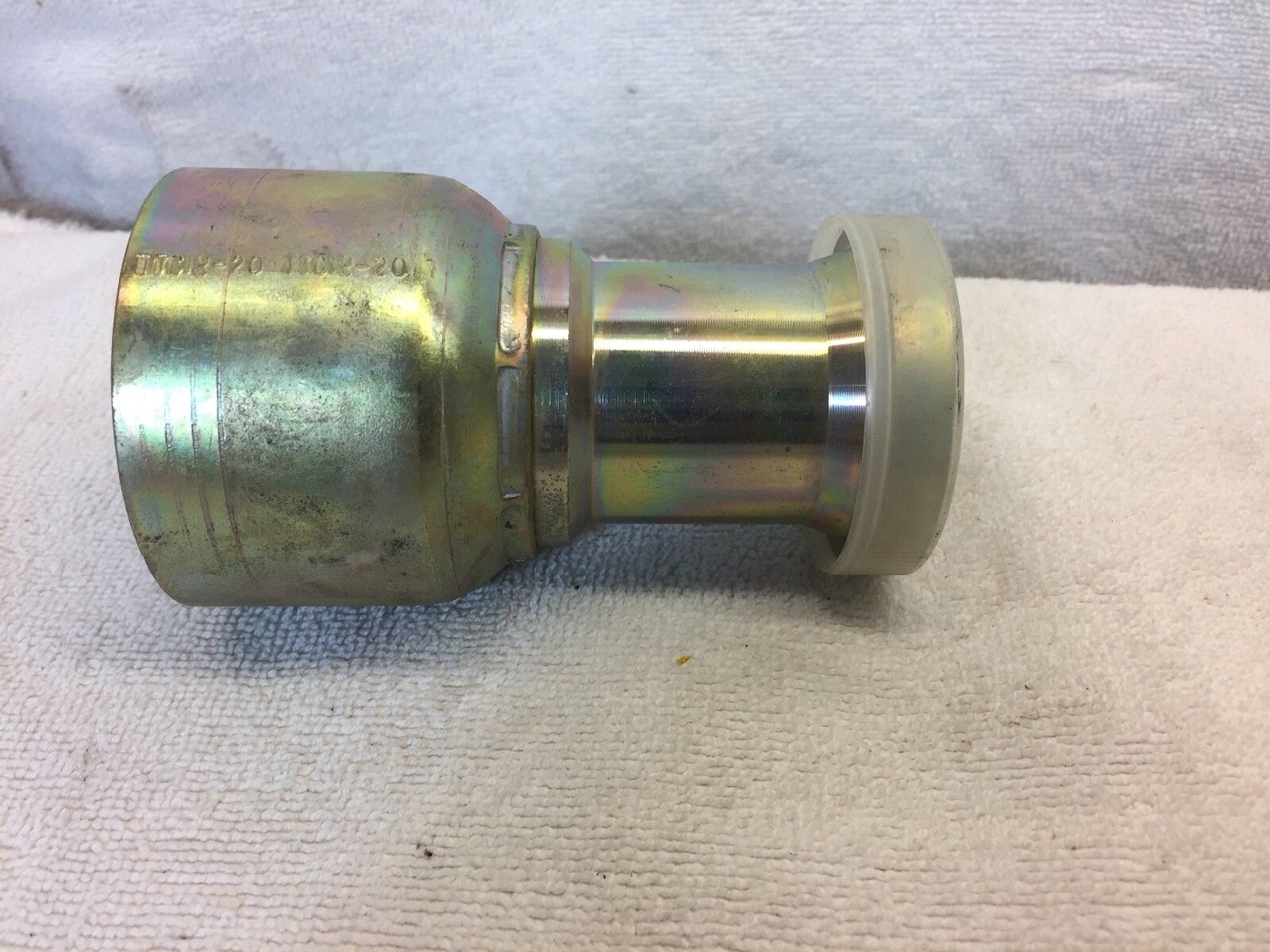 Aeroquip TTC12 Code 61 Split Flange 1B20FL20 FREE SHIPPING FREE RETURNS (1677)
