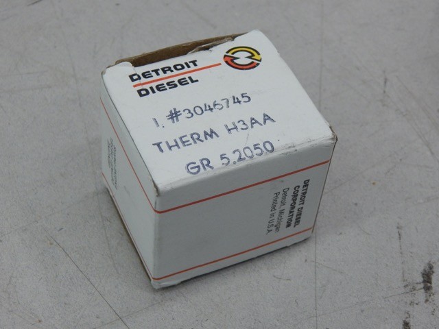 Detroit Diesel OEM 3046745, 6620011277876 Thermostat H3AA