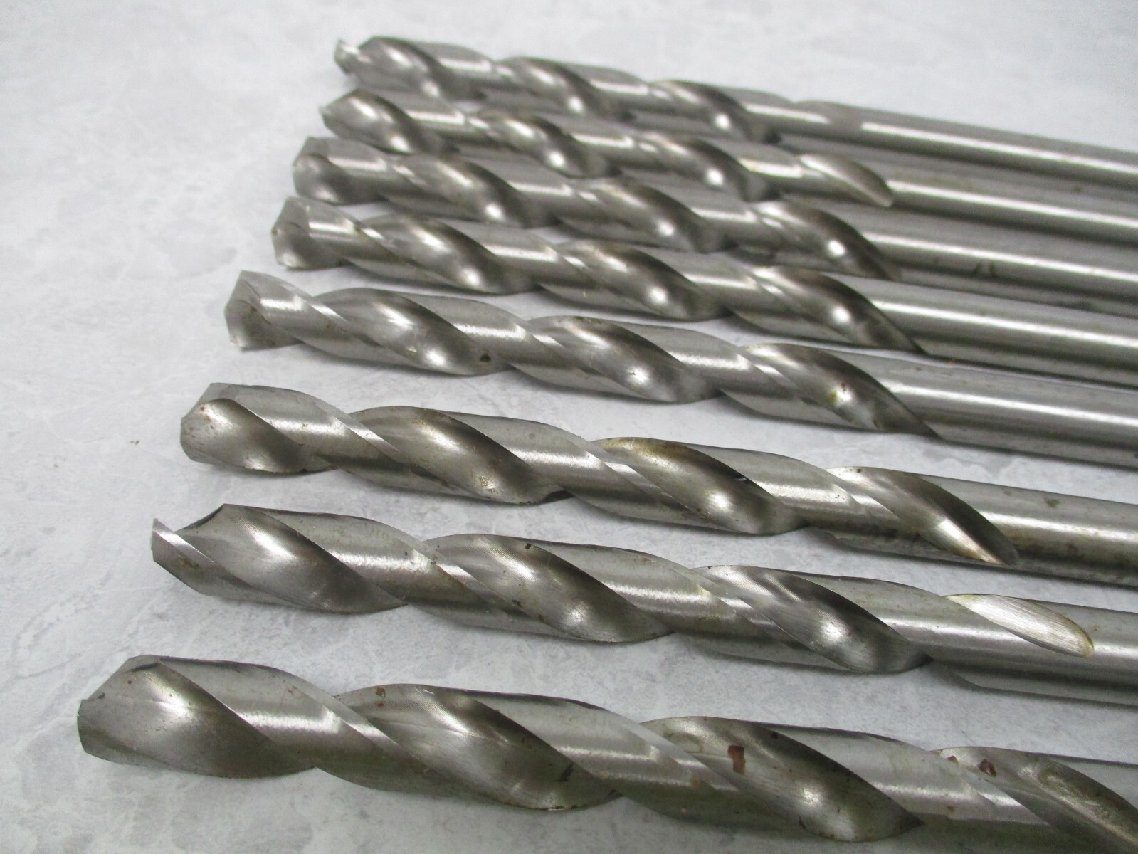 LOT OF 8 MACIDONIA 13/32 HSS DRILLS, 12″ OAL, V0398