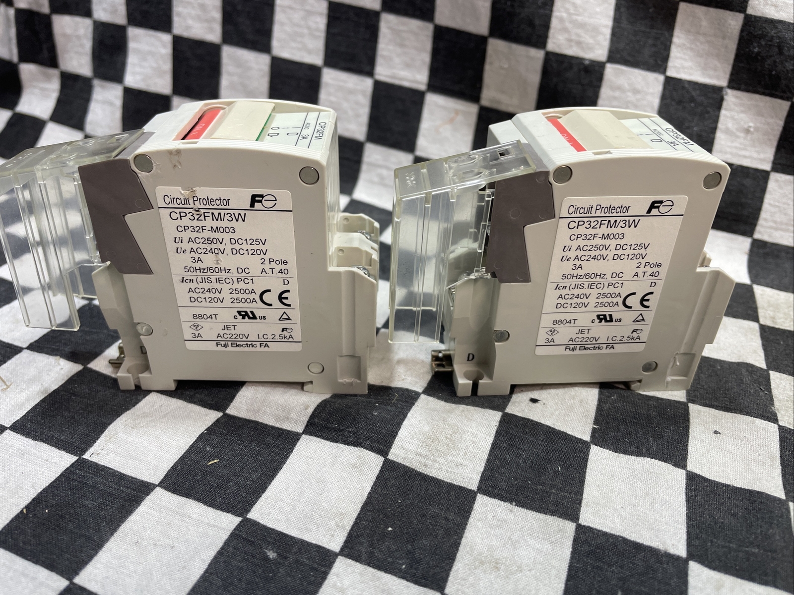 FUJI CP32FM/3W & CP31FM/3W, CIRCUIT BREAKER , LOT OF 9 SHIPSAMEDAY#1630W3