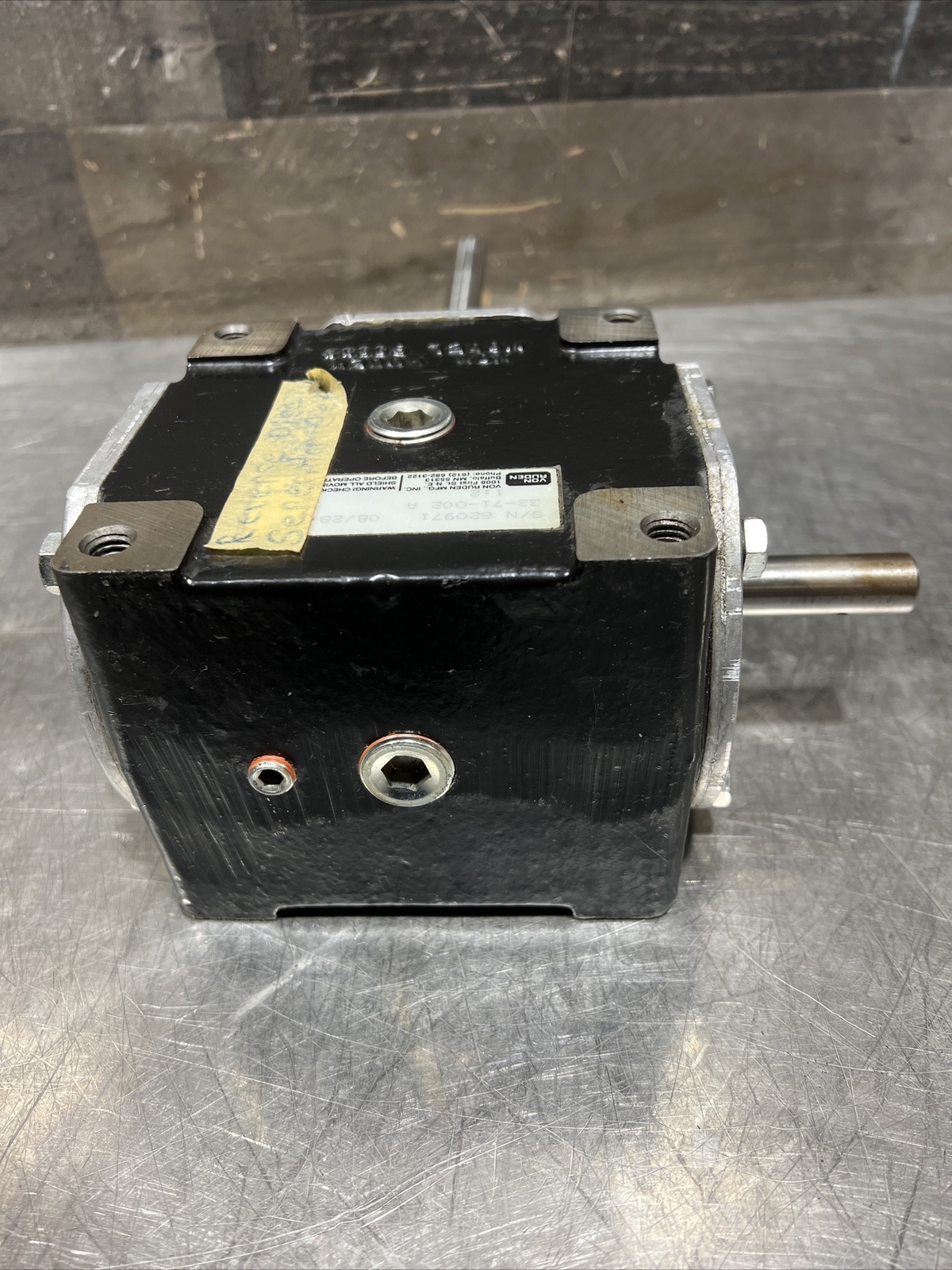 VON RUDEN Model 90002 GEAR REDUCER Used Surplus