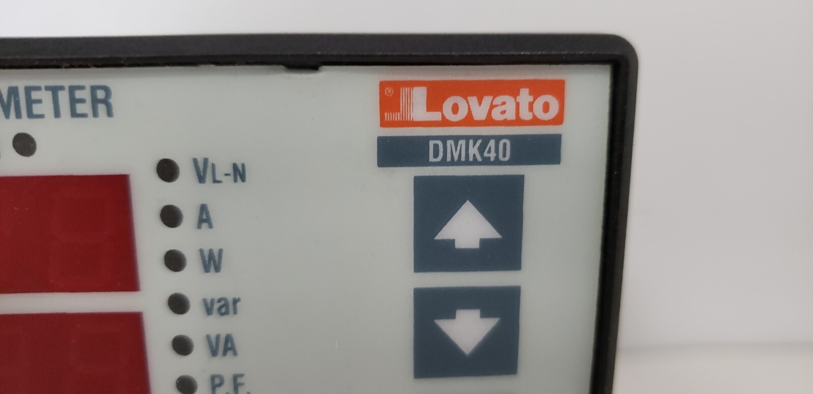 LOVATO DMK40 DIGITAL MULTIMETER, 100-240VAC 110-250VDC, 50/60Hz, 4W