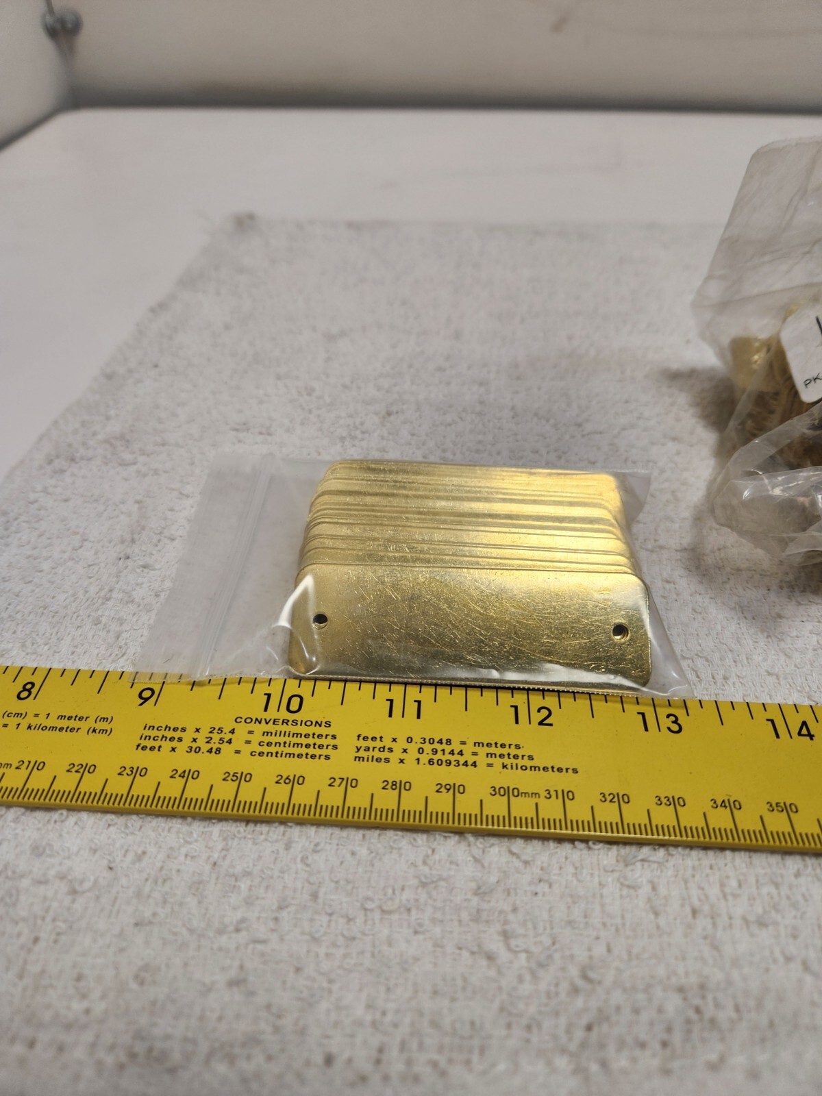 GRAINGER APPROVED 41292 Blank Tag,Brass,1in H,3in W,Yellow,PK125 456Y73