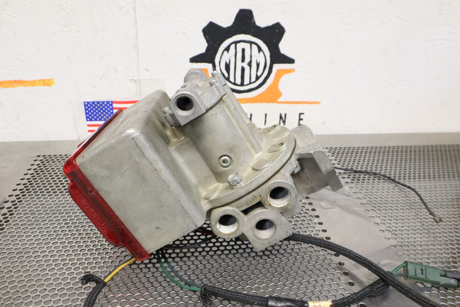 BF Goodrich 1819-11 Skid Control 1800-7 BM033786 Part # 1722 1719-5 1722-17 Used