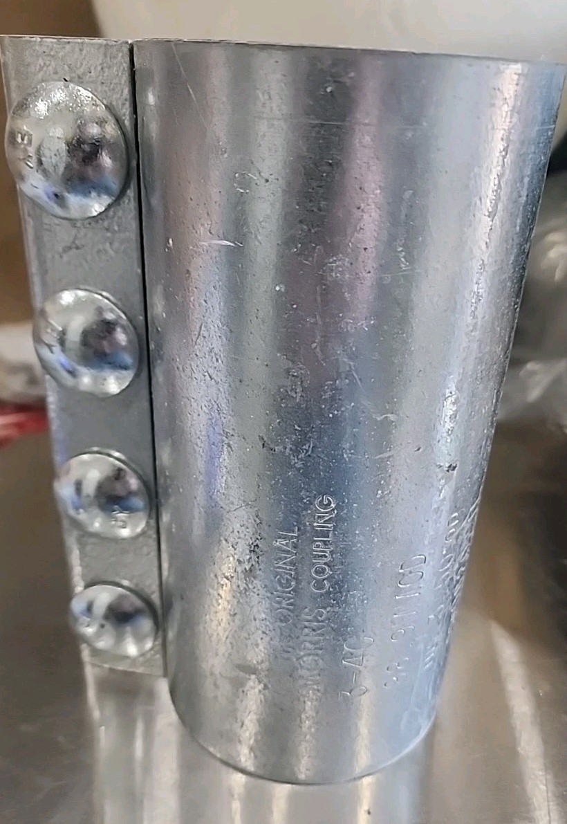 NEW MORRIS 3-4C COUPLINGS 88.9MMOD FITS 3.50 “OD