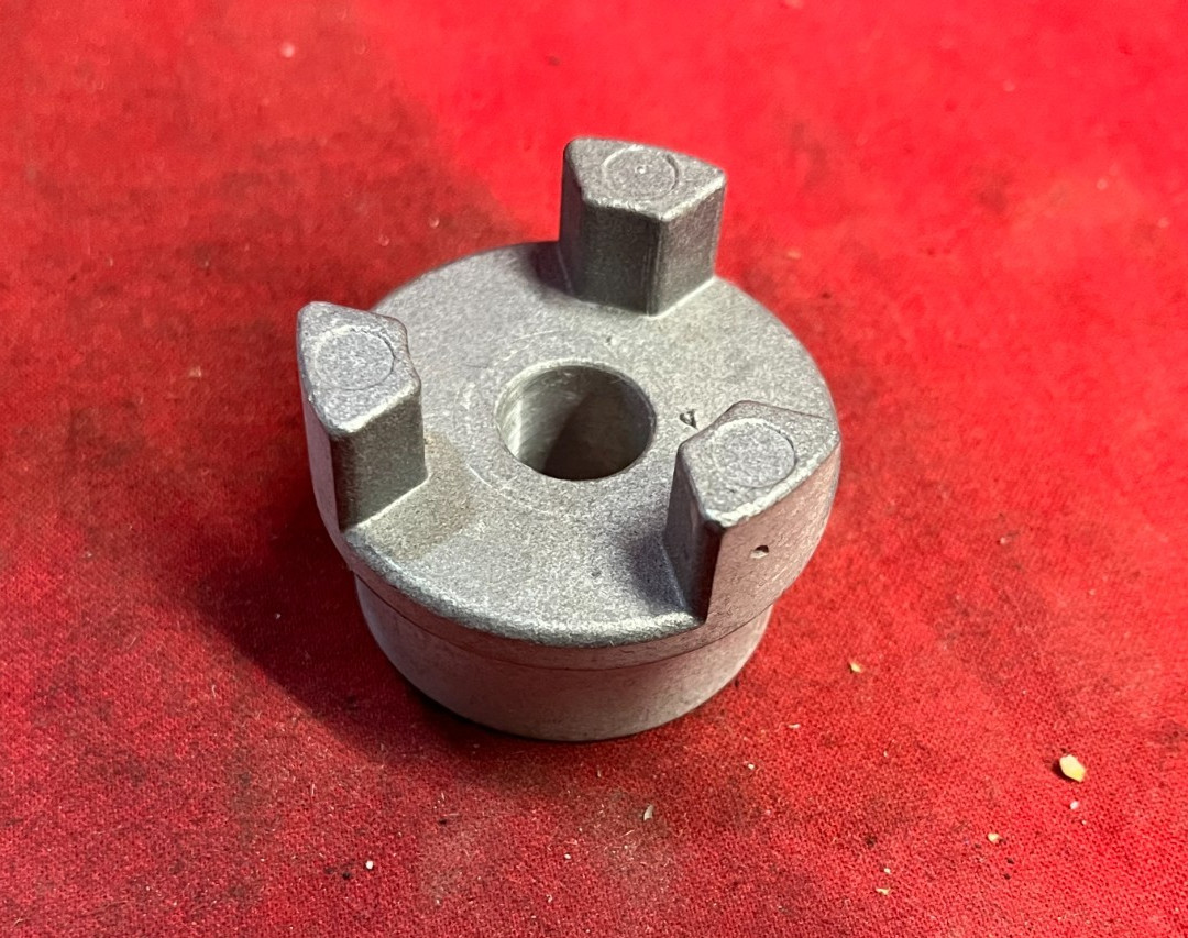 LOVEJOY L-075 JAW COUPLING HUB P/N: 10634 (LOT OF 2)
