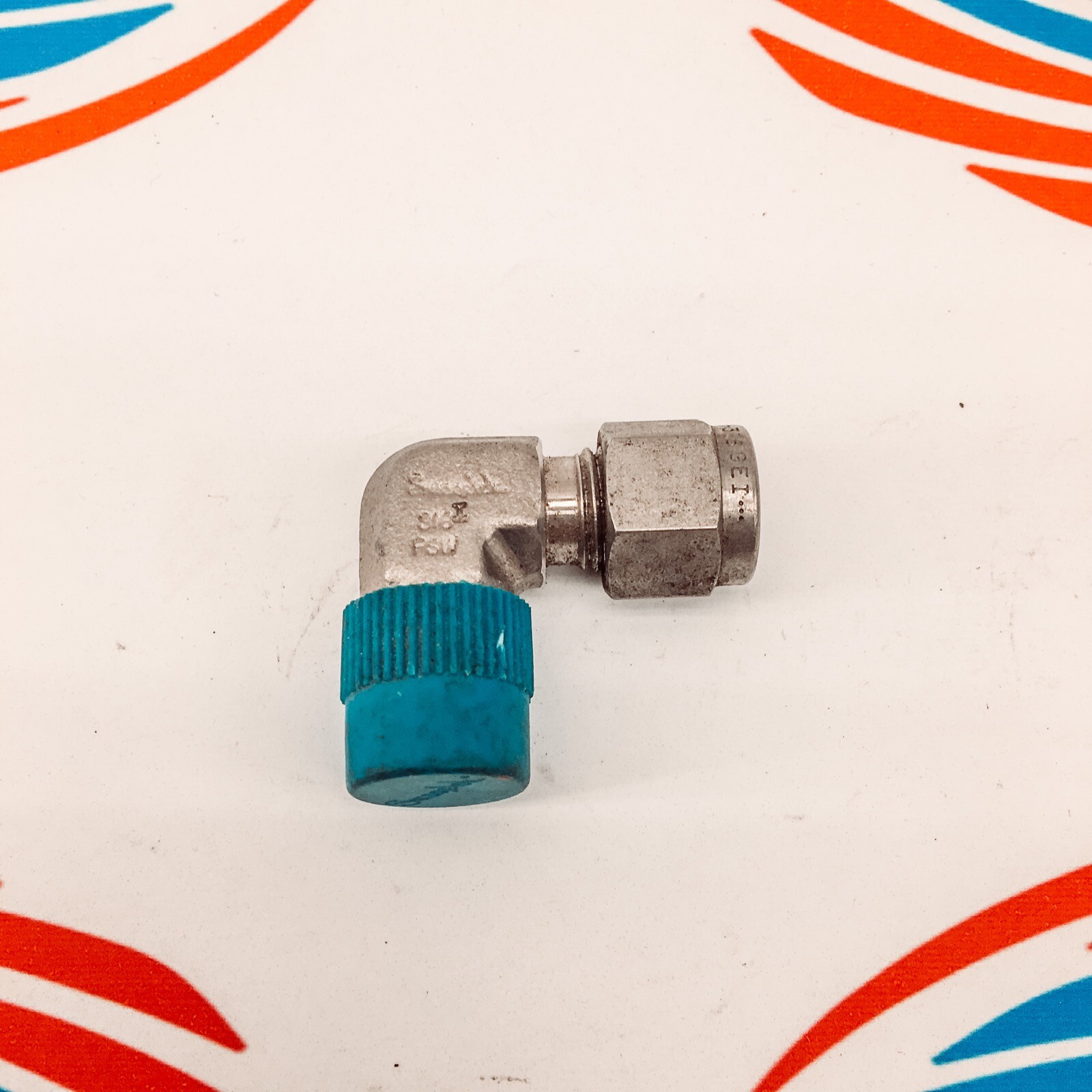 SWAGELOK SS-400-2-6 TUBE FITTING MALE ELBOW 1-unit