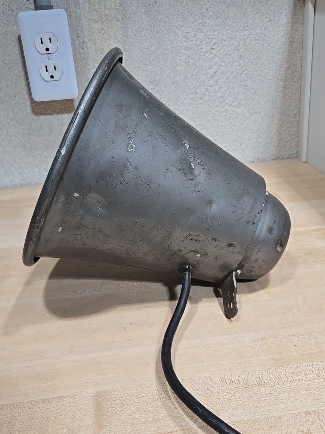 Vintage EDWARDS SIGNALING DUOTRONIC HORN/SIREN Untested