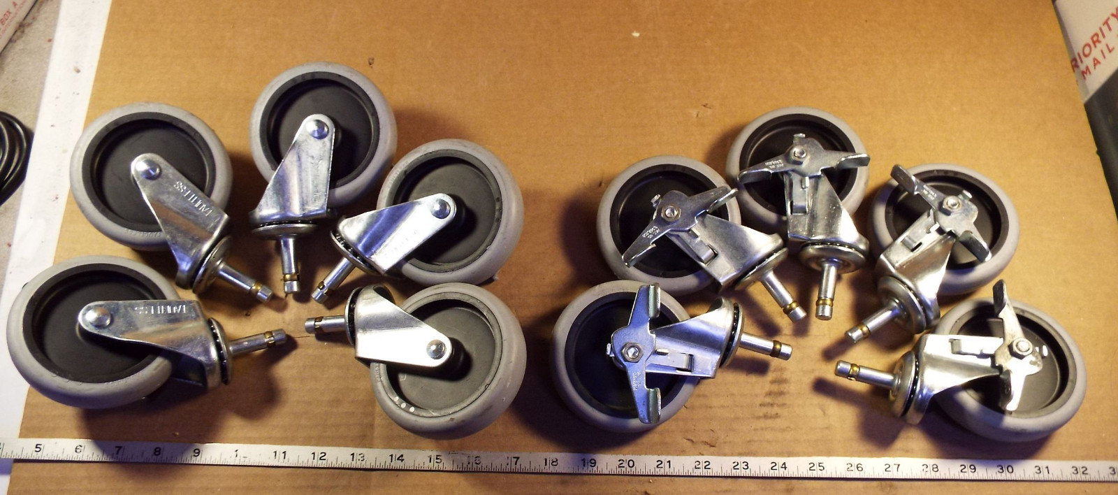 10 NEW FAULTLESS 30363 LIGHT DUTY CASTERS w/BRAKES NNB ***MAKE OFFER***