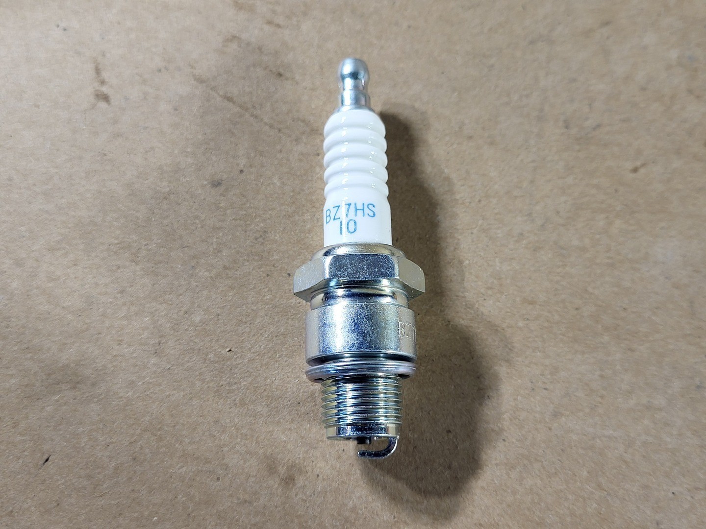 SURPLUS NEW NGK BZ7HS-10 Nickel Spark Plug – Transportation