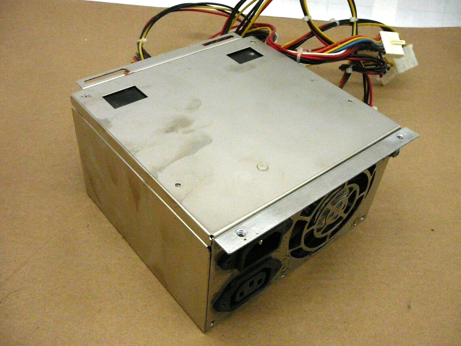EMACS POWER SUPPLY HG2-6300P 100-240V 6-3A
