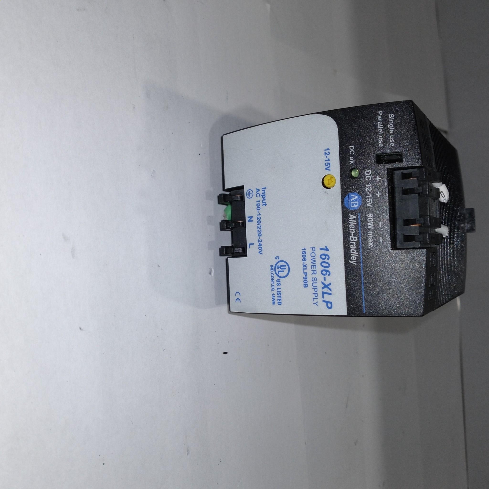 ALLEN-BRADLEY 1606-XLP90B SER.A AC100-120/220-240V 2.1/1.0A 50-60HZ DC 12-15V