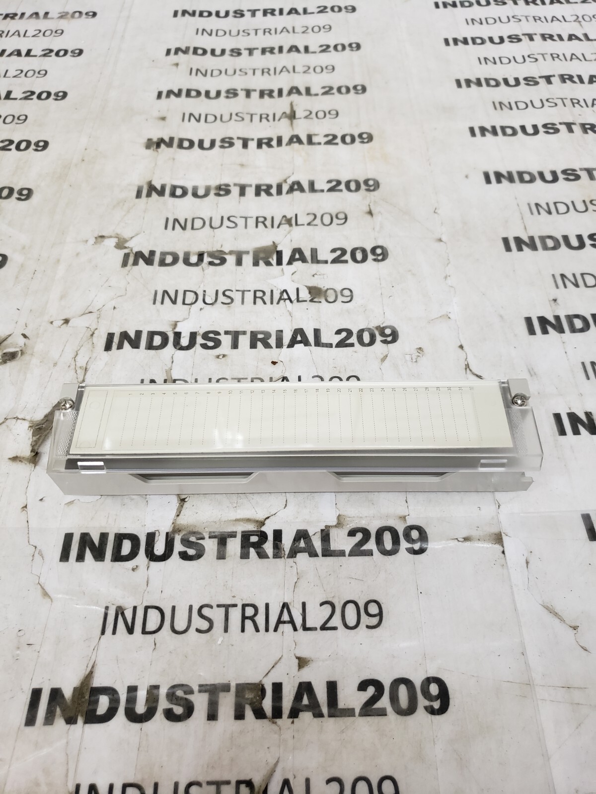 SCHNEIDER 140XTS00200 TSX QUANTUM