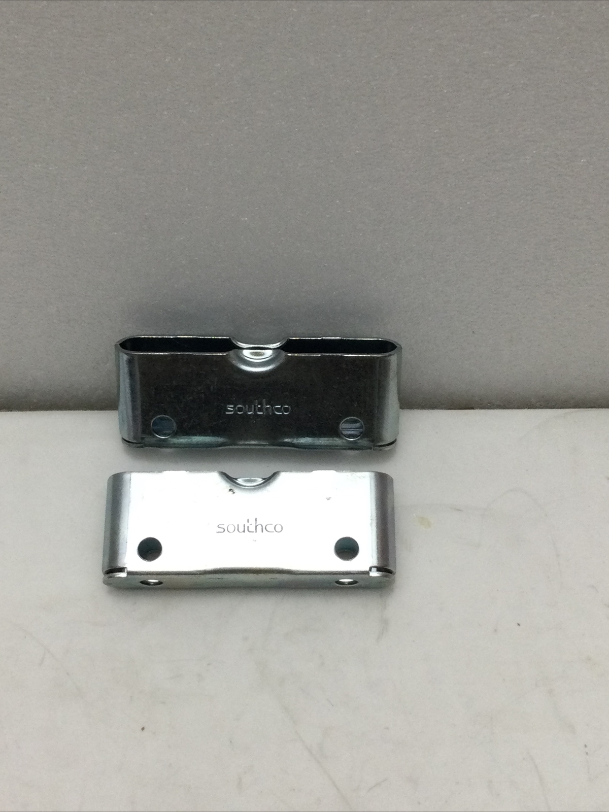 Pack Of 2 Pairs, Southco Draw Latch Receptacle 2pck R2-0002-02