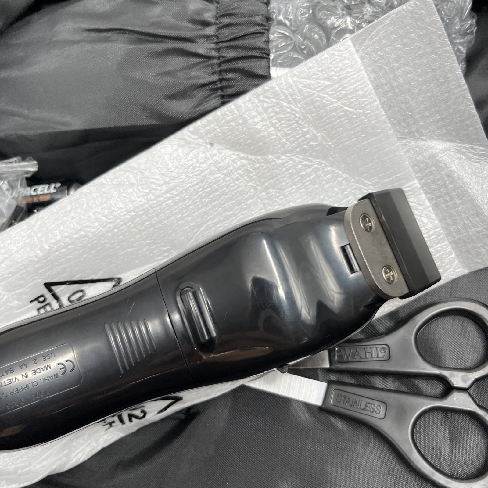 Wahl Lithium Ion Pro Men’s Cordless Haircut Kit – Lithium Chargeable