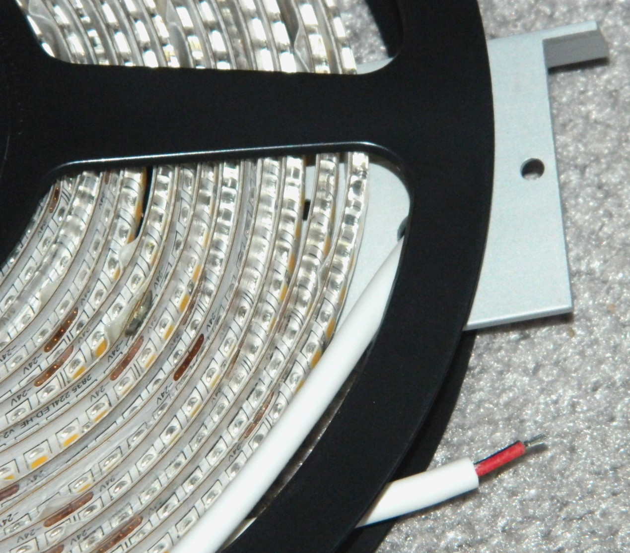 NEW Acolyte LED Static White Ribbonlyte Tape Light 24V, 5W/FT, 4000K, IP65, 16′