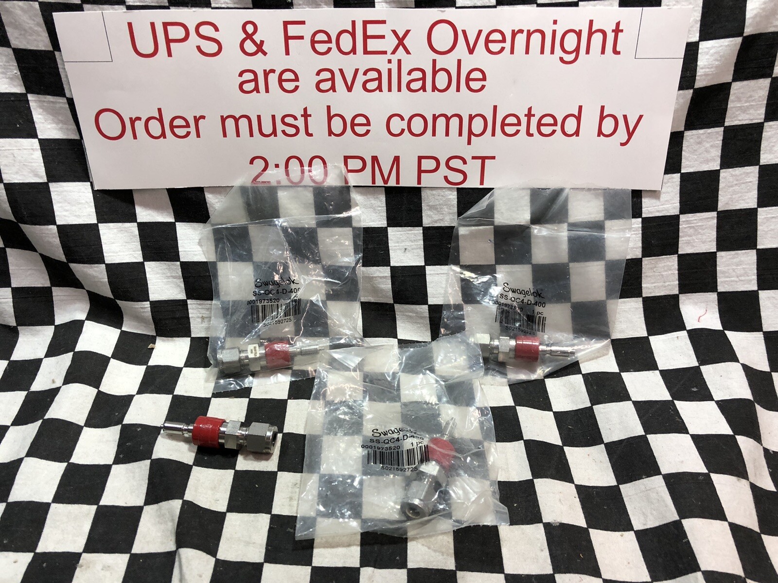 LOT OF 4 Swagelok Quick Connect Stem 1/4”, SS-QC4-D-400, SHIPSAMEDAY#ZF1D