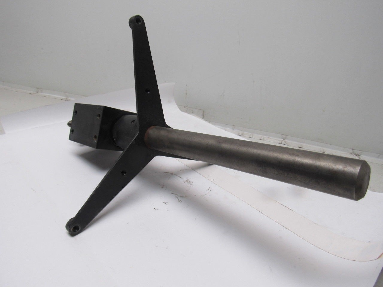 Rapid-Air R34NF 1-1/2″ x 12″ Shaft Coil Reel Spool Holder 125# Capacity