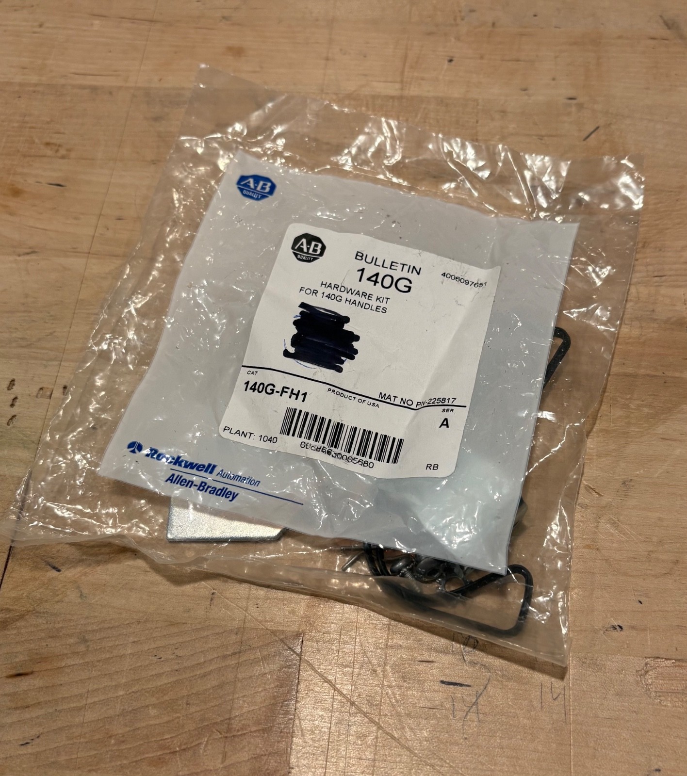 Allen-Bradley 140G-FH1 SER A HARDWARE KIT FOR 140G HANDLES, NOS
