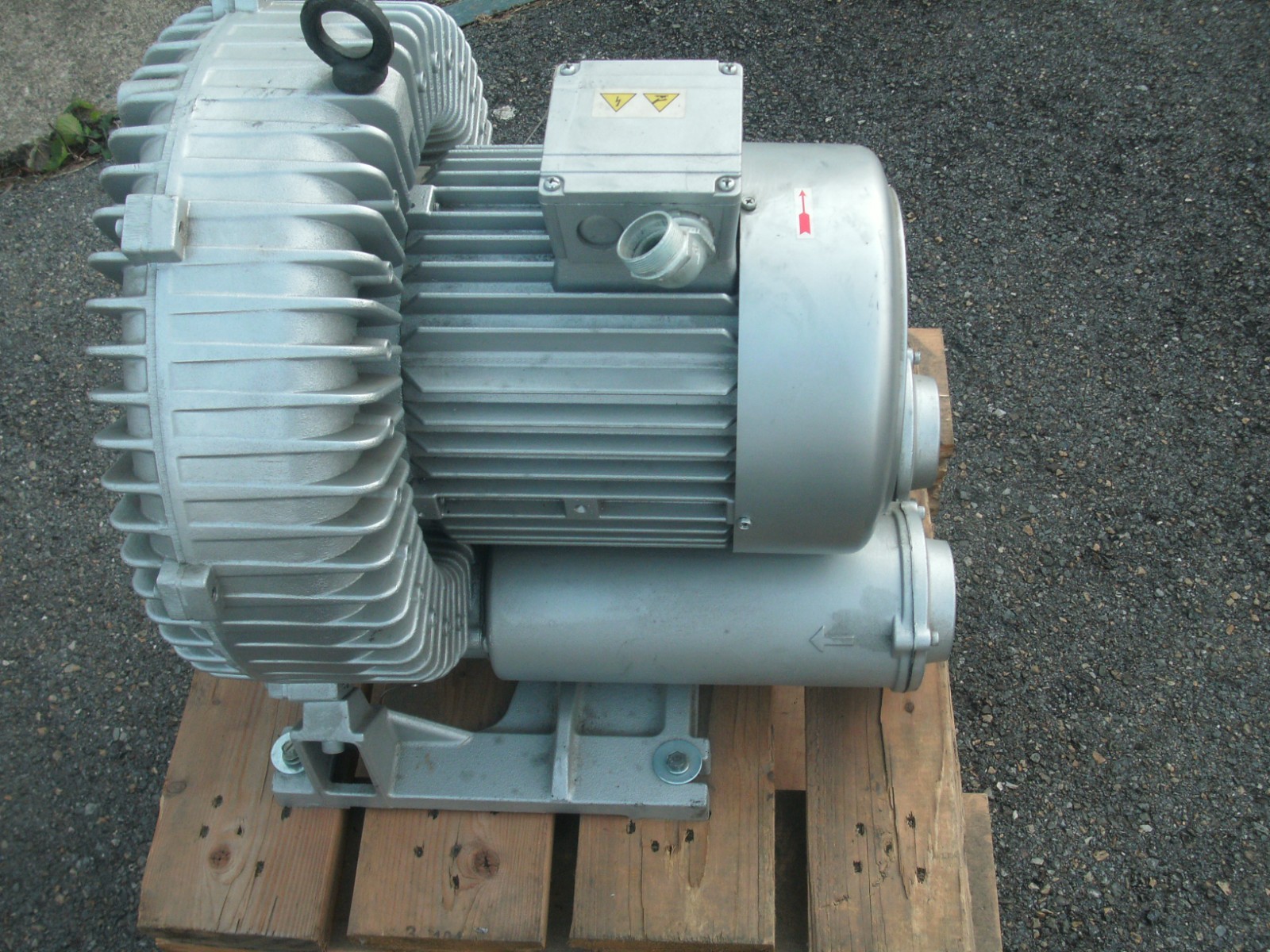 FOX TRIMAWAY 800AB REGENERATIVE BLOWER 230/240 VAC 10 HP 3430 RPM