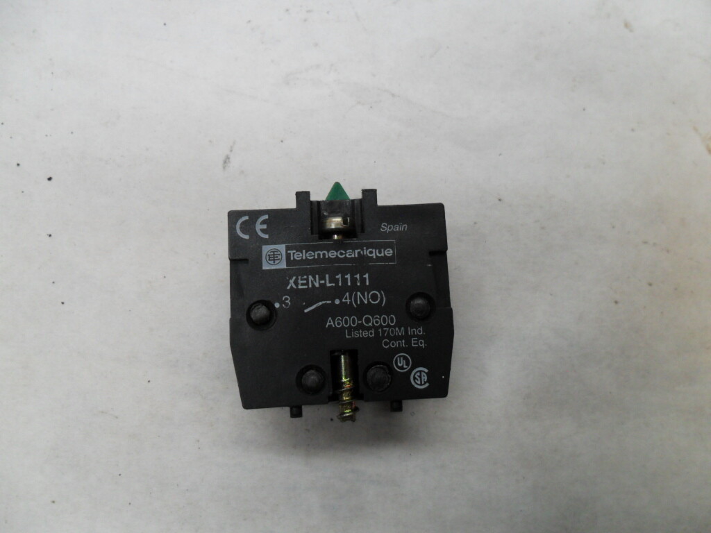 NEW TELEMECANIQUE XEN-L1111 CONTACT BLOCK 240V 3A