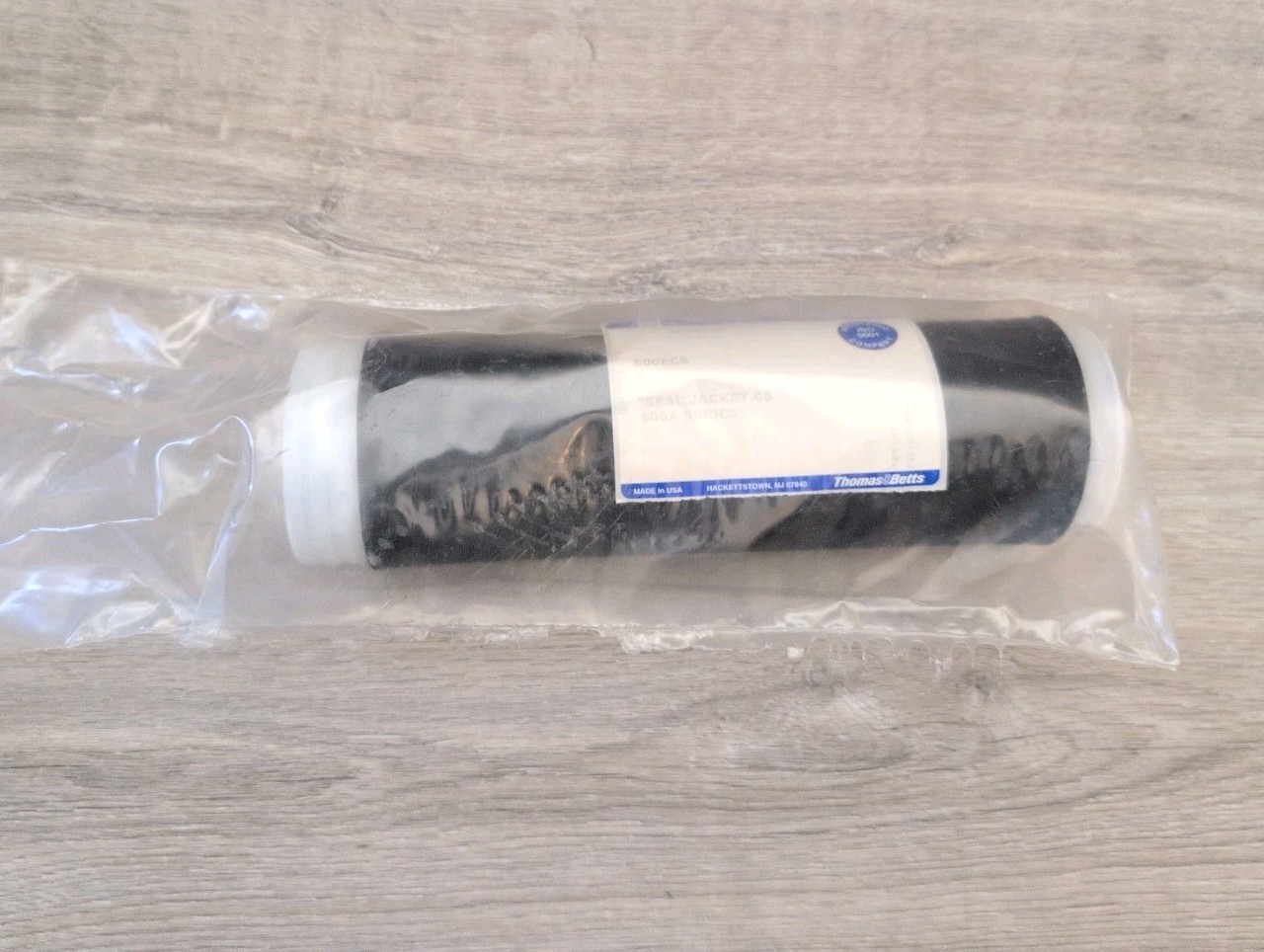 Thomas & Betts Elastimold 600ECS CS 600A Cold Shrinkable Jacket Sealed/New