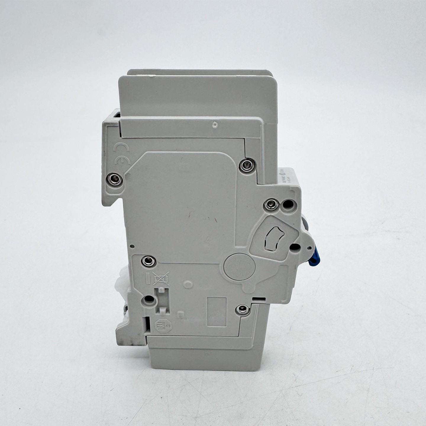 1489-M1C200 UL489 20 A Miniature Circuit Breaker New Original 1489M1C200