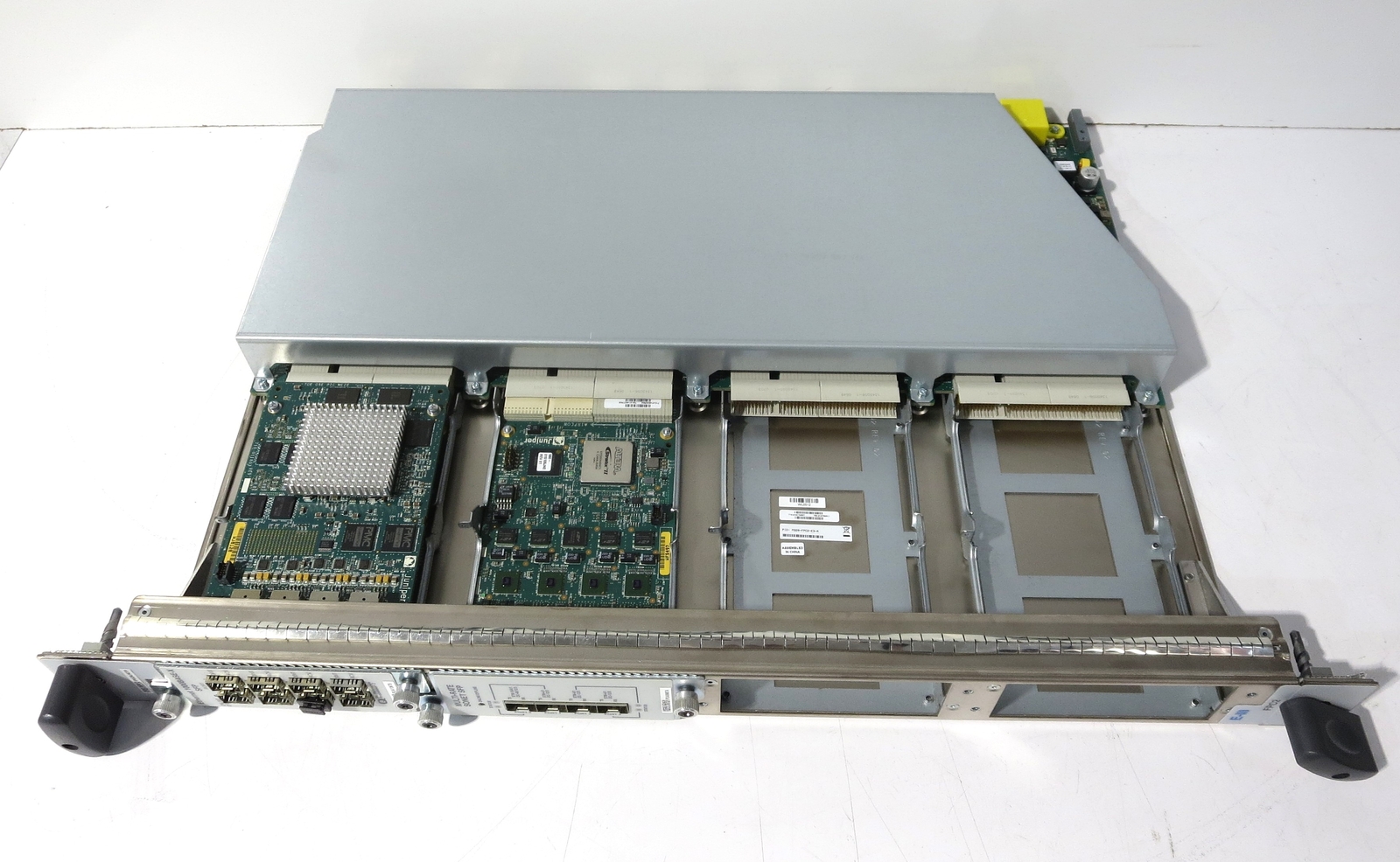 JUNIPER NETWORKS M320-FPC2-E3-A Flexible PIC Concentrator Type2 Enhanced III