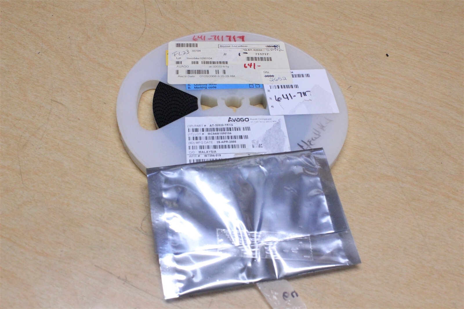NEW Avago At-32032-tr1g 2652 pieces *FREE SHIPPING*