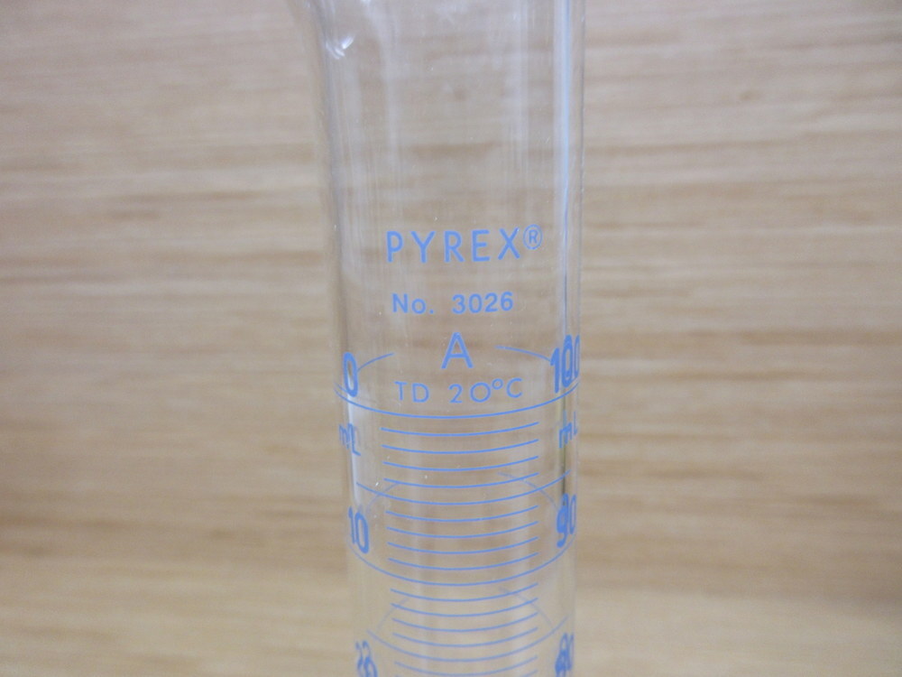 Pyrex 3026-100 Corning Cylinder 3026